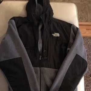 Men’s North Face Hooded Fleece coat